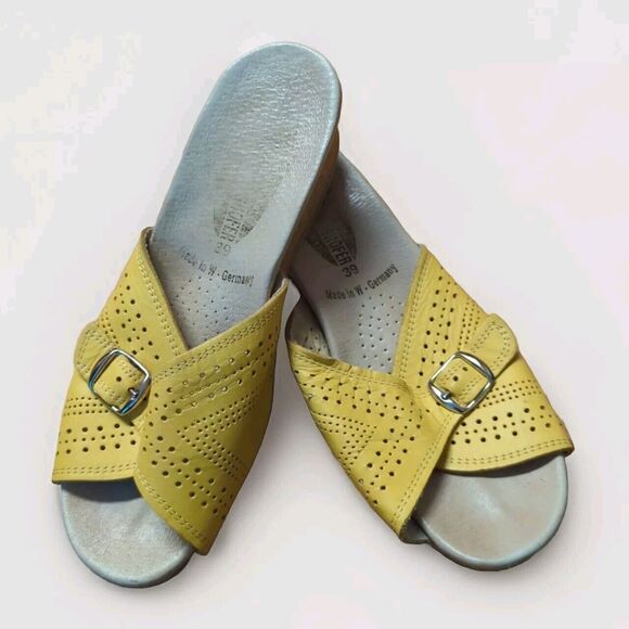 Worishofer Sandals Womens 39 Yellow Leather Cork Wedge Slide Buckle Eyelet - Picture 1 of 8